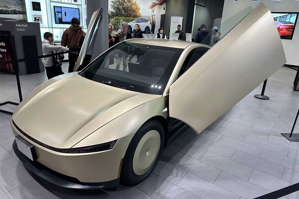 تاکسی تمام خودران تسلا آماده عرضه به بازار شد