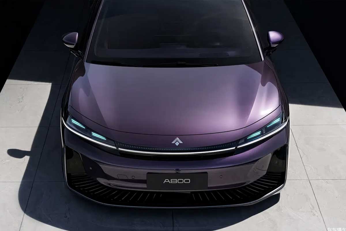 سدان پرچم‌دار جدید گک A800 اولین خودرو با مجوز رانندگی خودران کامل