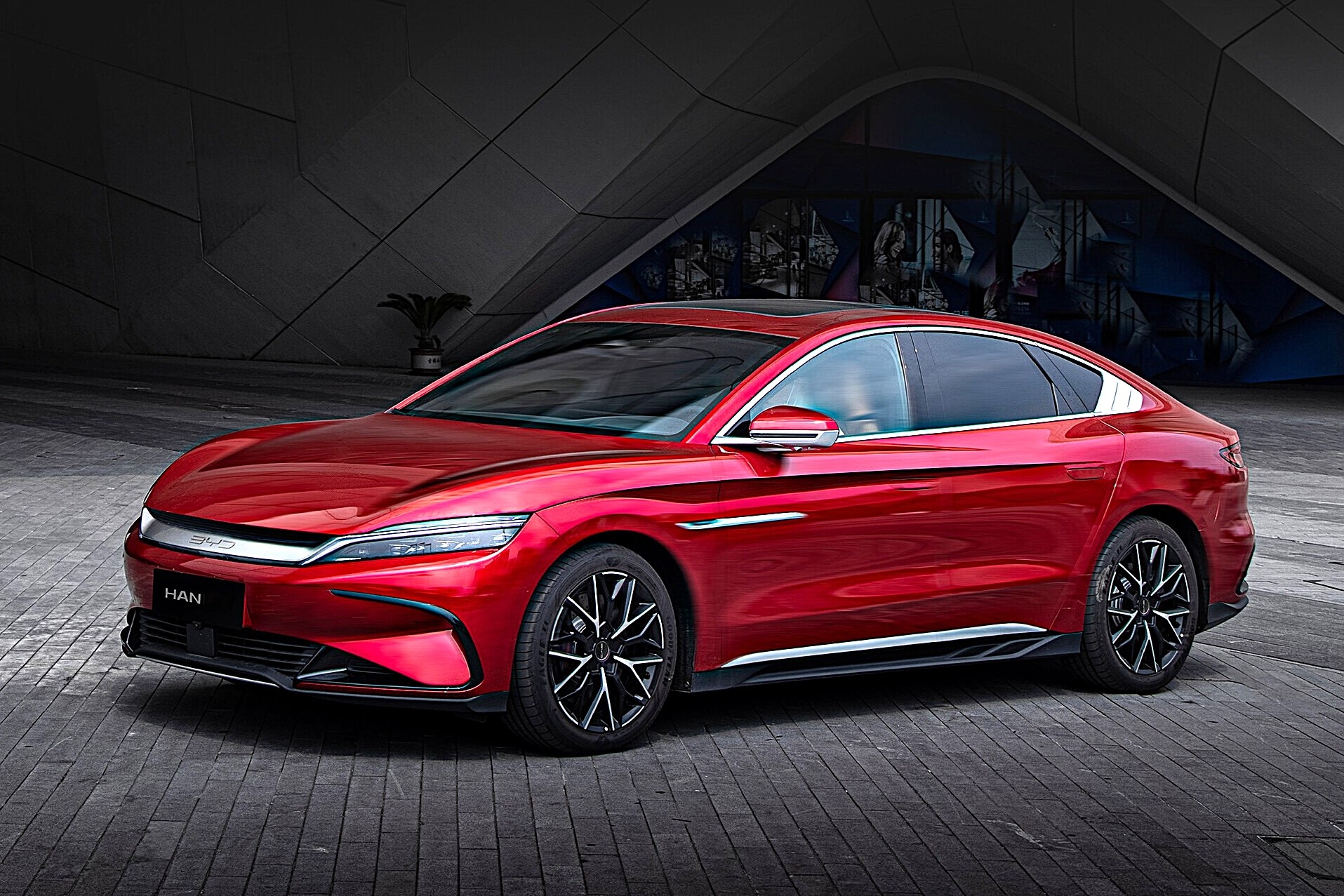 بی وای دی هان در ایران؛ مشخصات و قیمت پلاگین هیبرید وارداتی